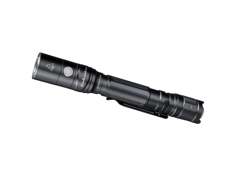 Laden Sie das Bild in Galerie -Viewer, Fenix LD22 V2.0 Vielseitige Outdoor- und EDC-Taschenlampe, 800 Lumen
